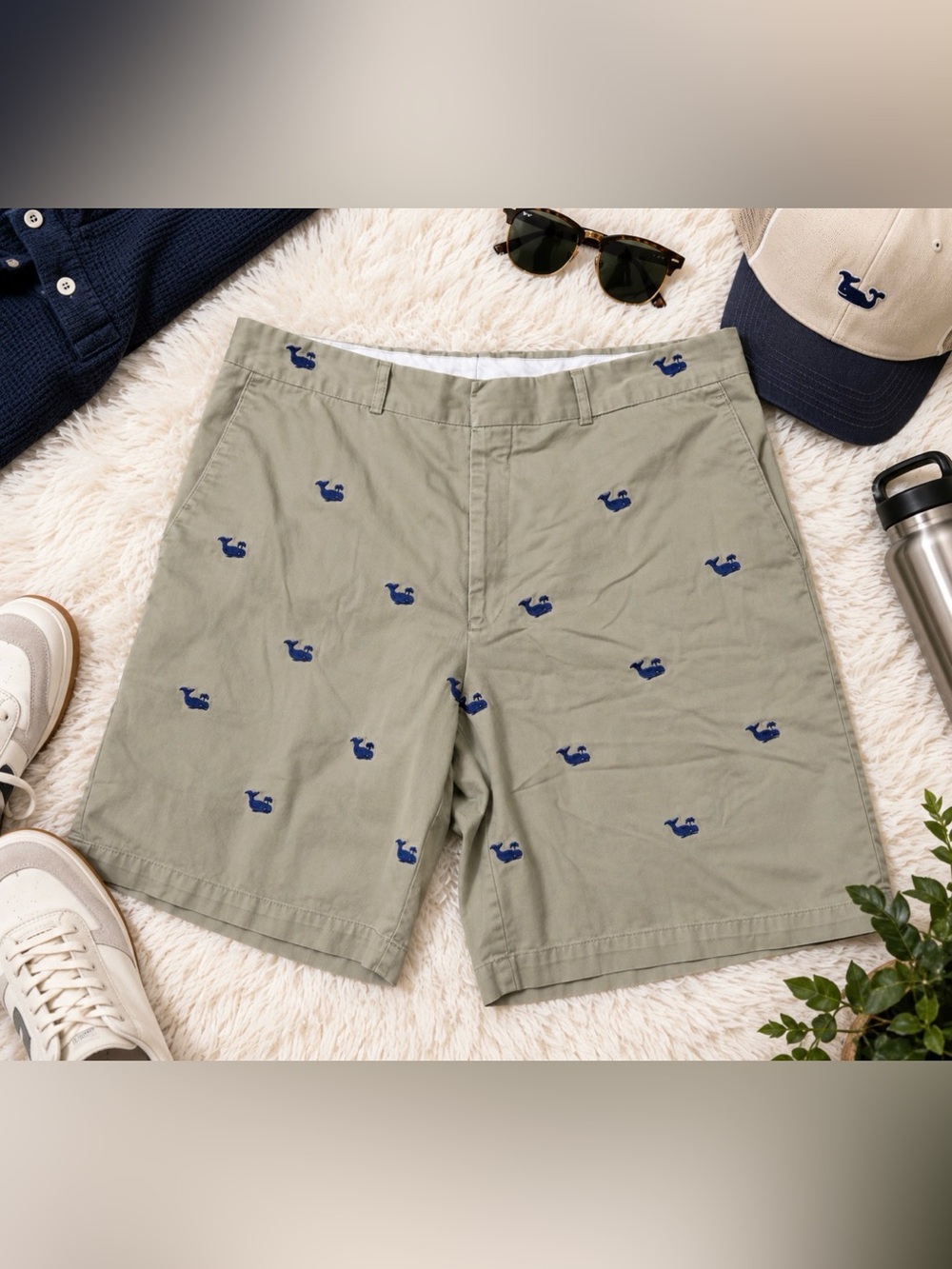 Whale Embroidered Shorts